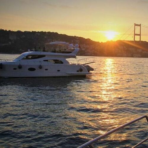 bosphorus-cruise-at-sunset Vacaciones en Turquia